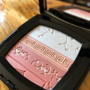 NIB Chanel Premieres Fleurs Harmony of Powders